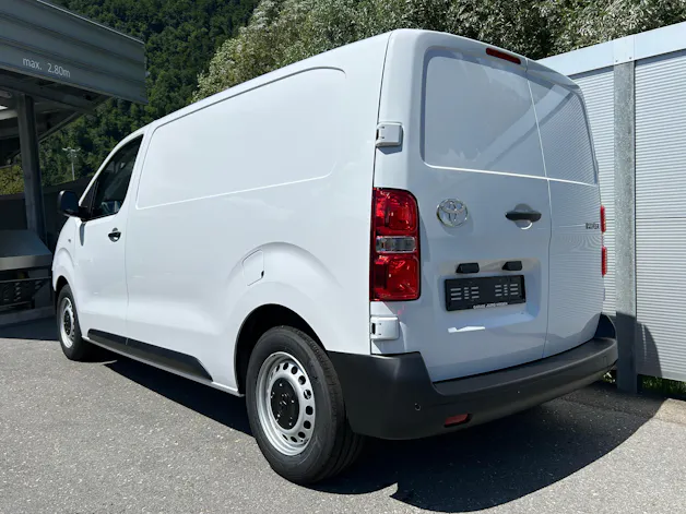 Toyota PROACE Van L1 1.5 D Active