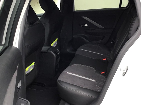 Vehicle image 7 Vehicle image 7