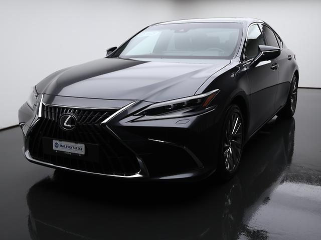 LEXUS ES 300h Excellence: Jetzt Probefahrt buchen!