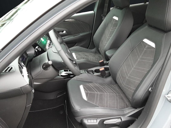 Vehicle image 22 Vehicle image 22