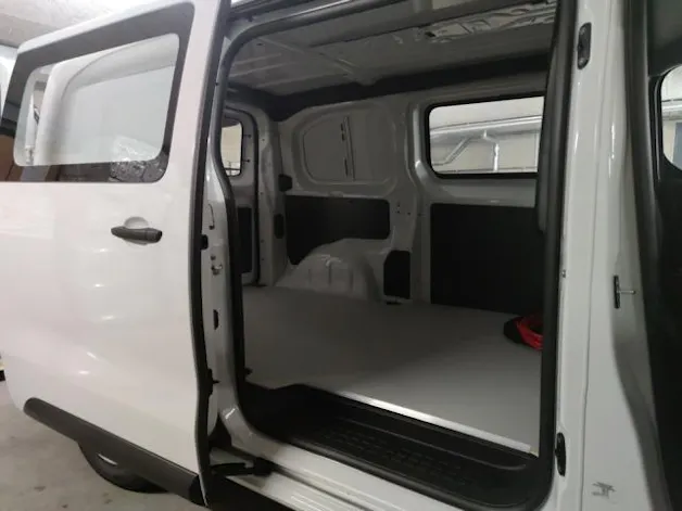 Citroën e-Jumpy Kaw. M 75 kWh