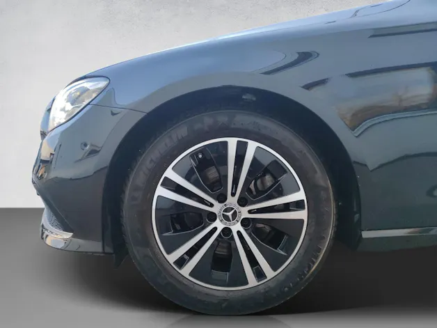Mercedes-Benz E 200 Avantgarde 4Matic