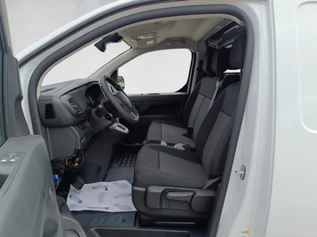 Citroën e-Jumpy Kaw. M 50 kWh Swiss Edition