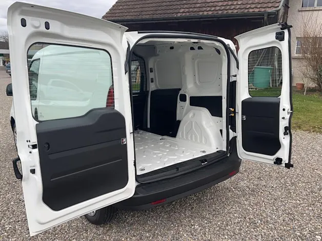 Fiat Doblo Cargo L1 1.6 JTD 105 Base