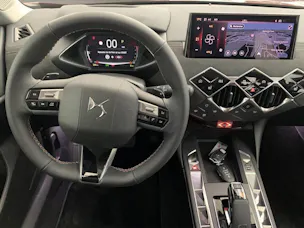 DS Automobiles 3 Essence 130ch Automatique Ligne Noire