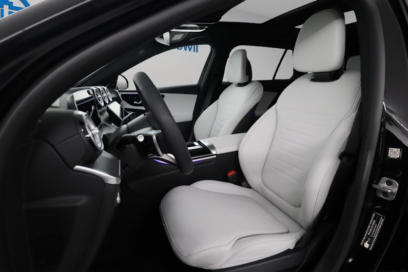 Vehicle image MERCEDES-BENZ C 220