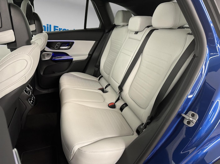 Vehicle image MERCEDES-BENZ GLC 200