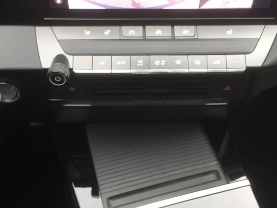 Vehicle image 11 Vehicle image 11