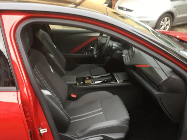 Opel Astra 1.6 T PHEV 180 Swiss