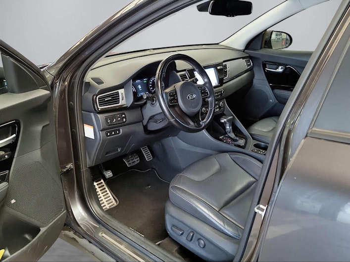 Vehicle image KIA NIRO