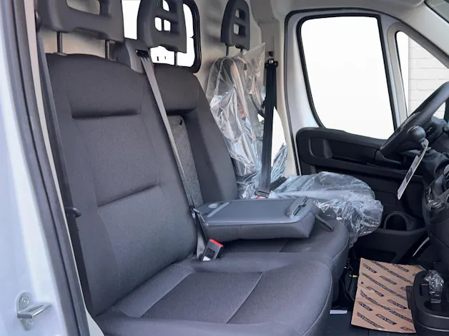 Fiat Ducato 290 35 Kaw. 4035 H2 verglast 2.2 Base