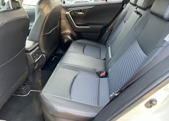 Vehicle image 10 Vehicle image 10