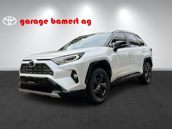 First vehicle image First vehicle image