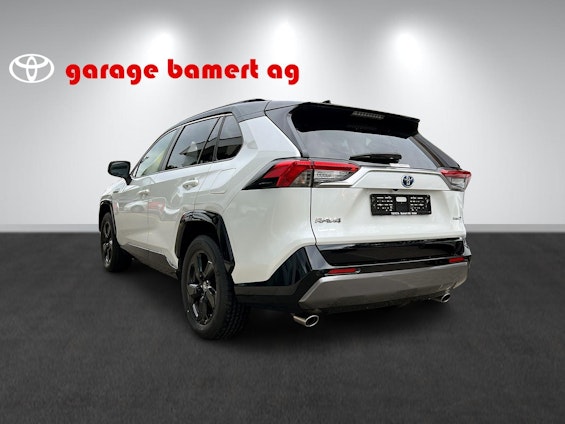 Vehicle image 3 Vehicle image 3