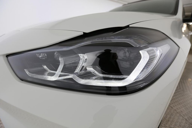 Vehicle image BMW X2