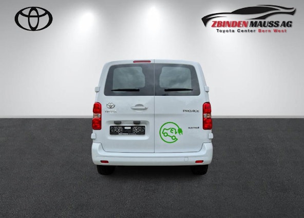 Vehicle image 4 Vehicle image 4