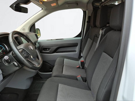 Vehicle image 7 Vehicle image 7