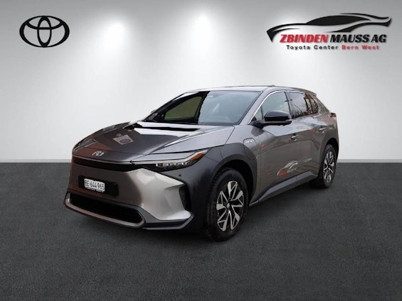 First vehicle image First vehicle image