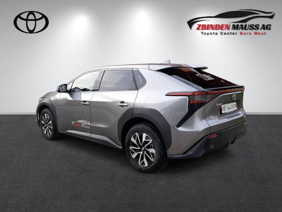 Vehicle image 3 Vehicle image 3