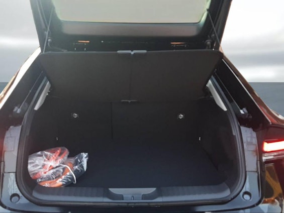 Vehicle image 10 Vehicle image 10