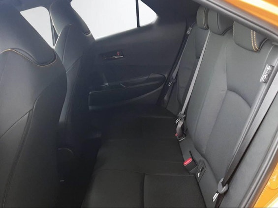 Vehicle image 7