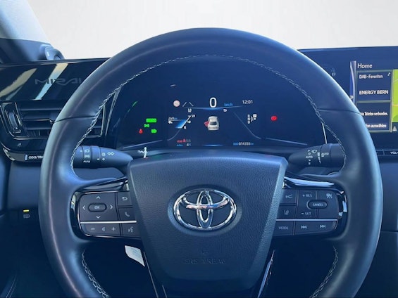 Vehicle image 9 Vehicle image 9