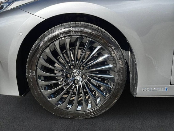 Vehicle image 12 Vehicle image 12