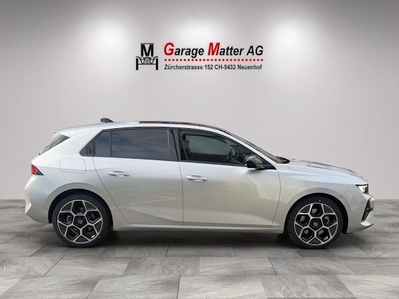 Vehicle image 3 Vehicle image 3