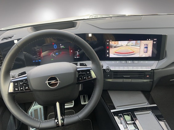 Vehicle image 19 Vehicle image 19