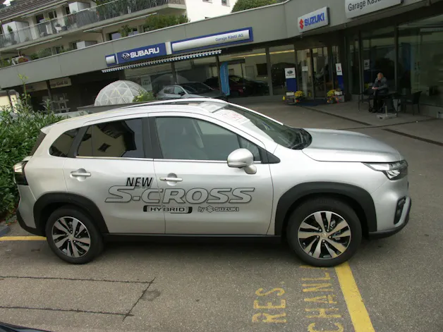 Suzuki S-Cross 1.5 Compact Top Hybrid 4x4