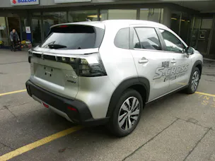 Suzuki S-Cross 1.5 Compact Top Hybrid 4x4