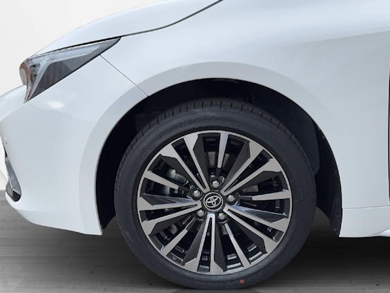 Vehicle image 8