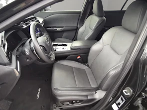 immagine del veicolo LEXUS RZ 450e Comfort