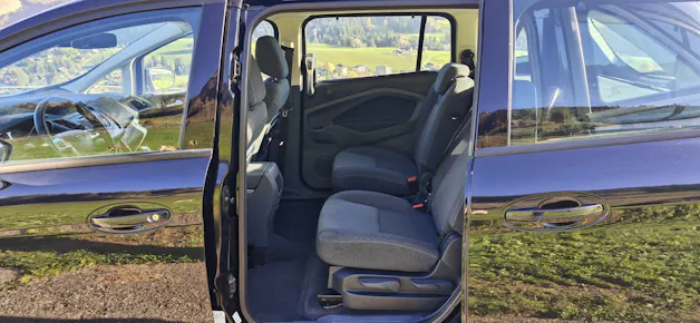Ford Grand C-Max 1.0i EcoB 125 Titanium
