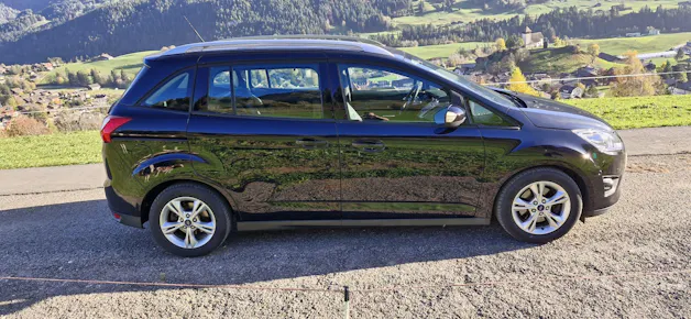 Ford Grand C-Max 1.0i EcoB 125 Titanium