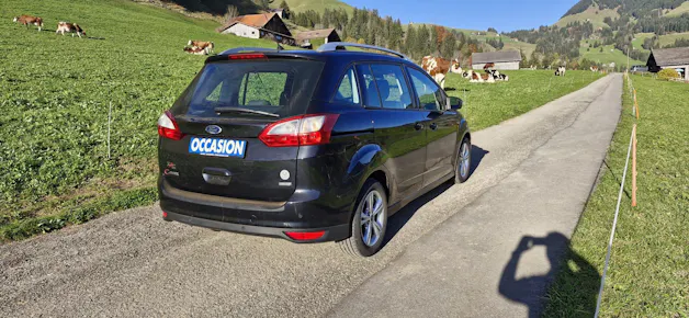 Ford Grand C-Max 1.0i EcoB 125 Titanium