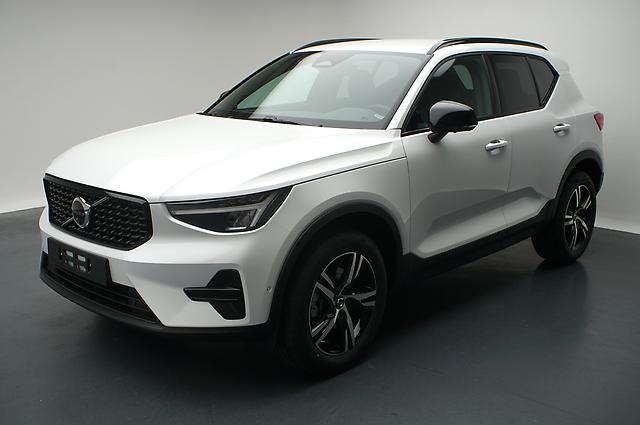 VOLVO XC40 2.0 B4 MH Plus Dark: Jetzt Probefahrt buchen!