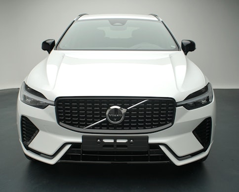 VOLVO XC60 2.0 B5 MH Plus Dark AWD 3