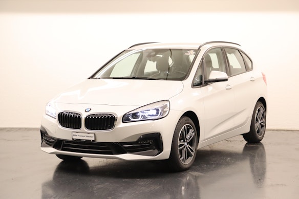 BMW 218d xDrive Active Tourer 0