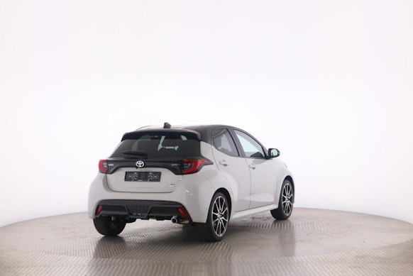 TOYOTA Yaris 1.5 VVT-i HSD GR Sport 1