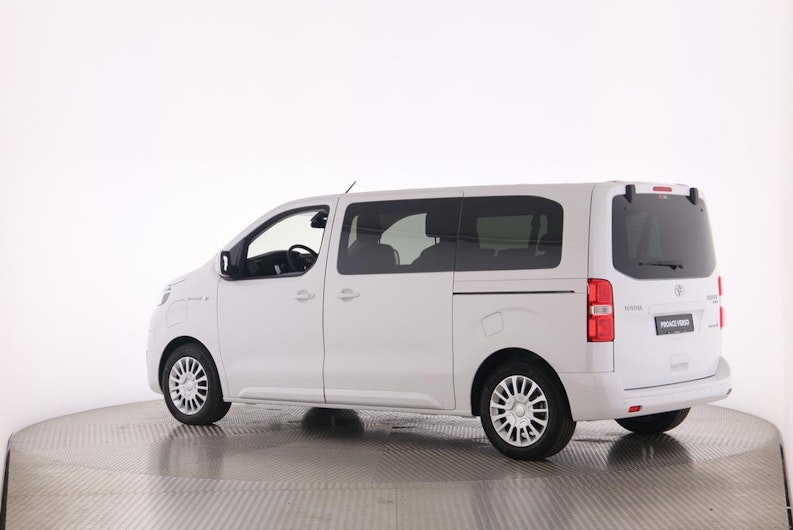 Vehicle image TOYOTA PROACE VERSO