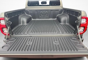 Vehicle image TOYOTA Hilux Double Cab.-Pick-up 2.8 D-4D 204 Invincible