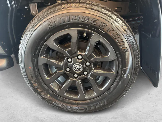 Toyota Hilux Double Cab.-Pick-up 2.8 D-4D 204 Invincible