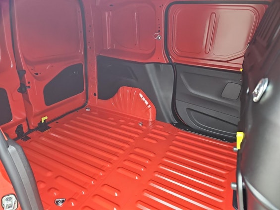 Vehicle image 8 Vehicle image 8