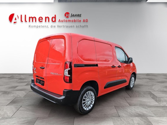 Vehicle image 4 Vehicle image 4