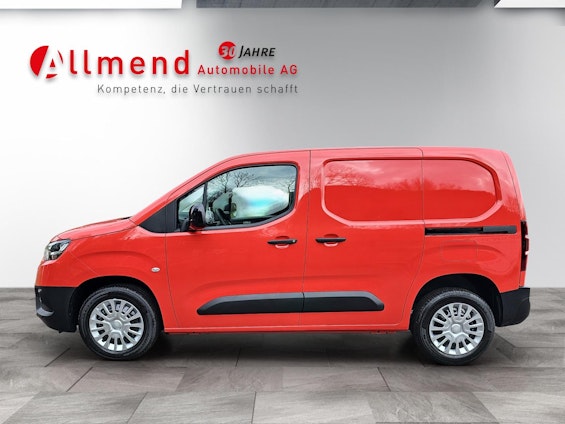 Vehicle image 19 Vehicle image 19