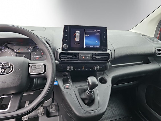 Vehicle image 12 Vehicle image 12