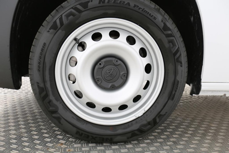 Vehicle image TOYOTA PROACE CITY