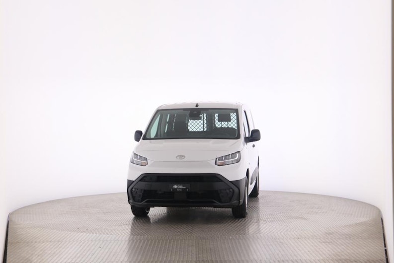 Vehicle image TOYOTA PROACE CITY
