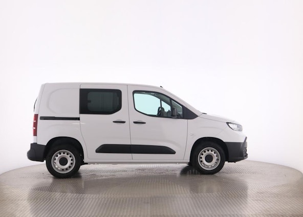 Vehicle image 23 Vehicle image 23